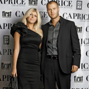 Fashion party (first) Fashion party (first)